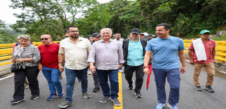 El gobernador del Huila puso en funcionamiento puente y muro de contención en la vía Garzón – Zuluaga – Gigante
