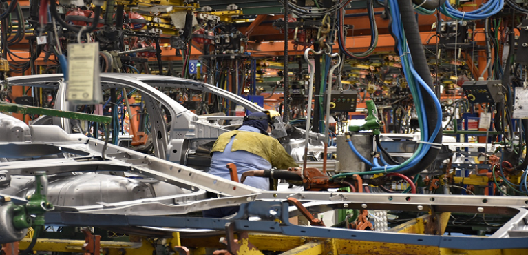 Industria automotriz colombiana acelera con exportaciones y empleo en alza durante 2026