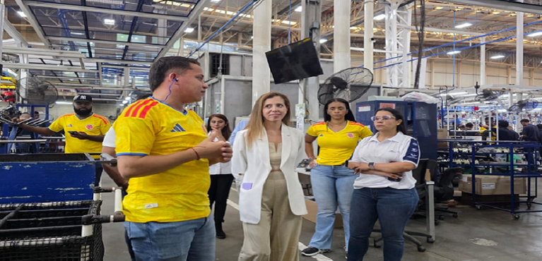 Gobierno fortalece la industria de motocicletas para impulsar la reindustrialización