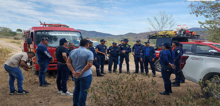 Cuerpo de Bomberos Voluntarios de Timaná apoya la atención de incendios forestales en el Tolima