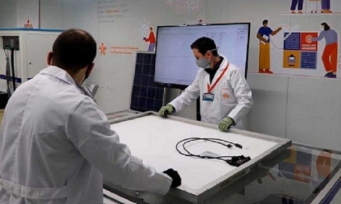SENA inauguró laboratorio de ensayos de paneles solares en Bogotá