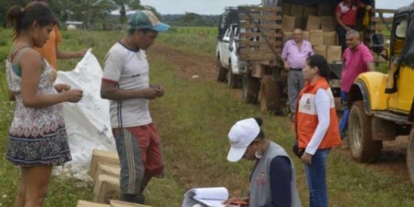 En Guaviare, familias Nukak Makú reciben ayudas humanitarias
